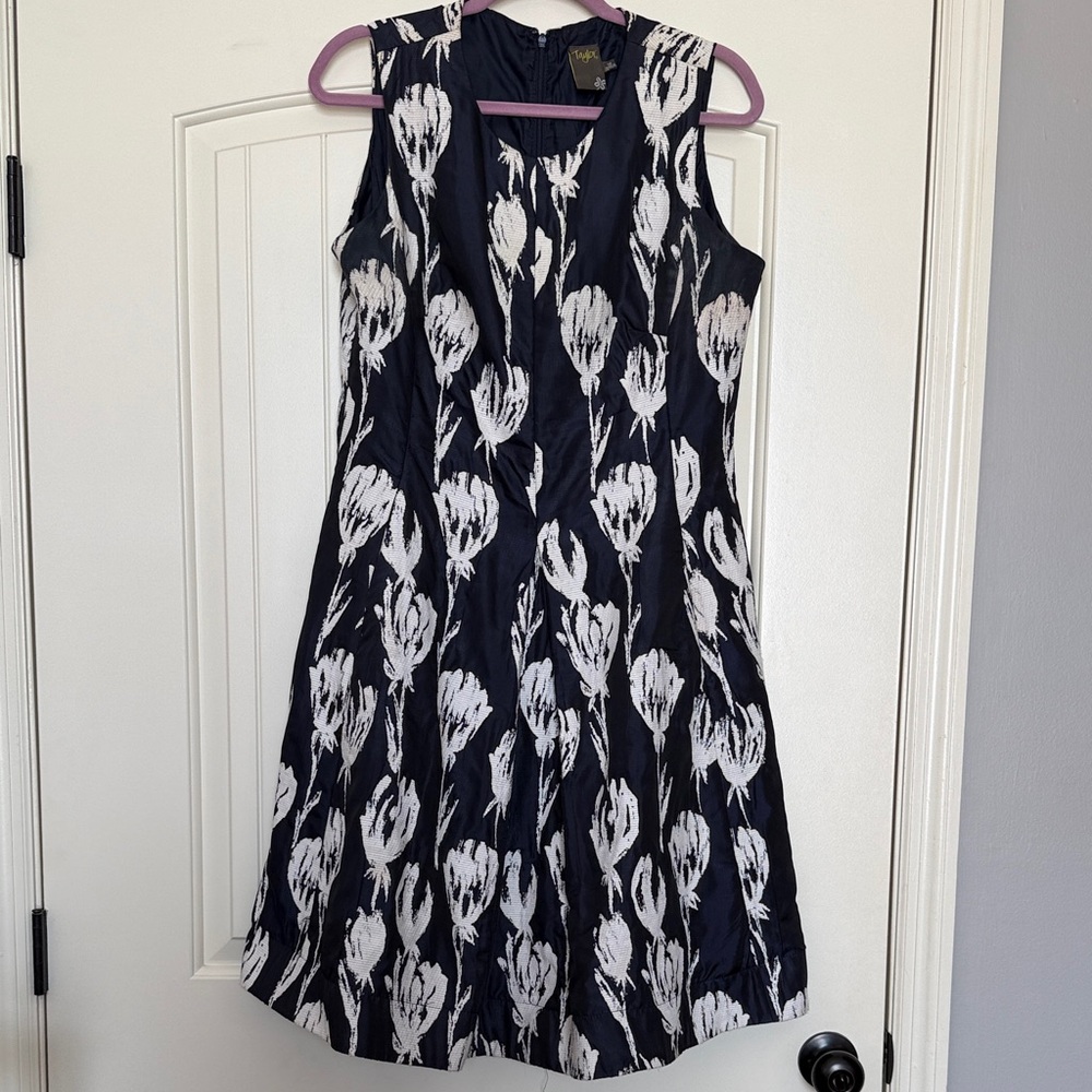 Taylor Black and White Sleeveless Floral Midi Dress - Size 12